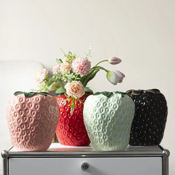 BowLift | Ugly Strawberry Vase