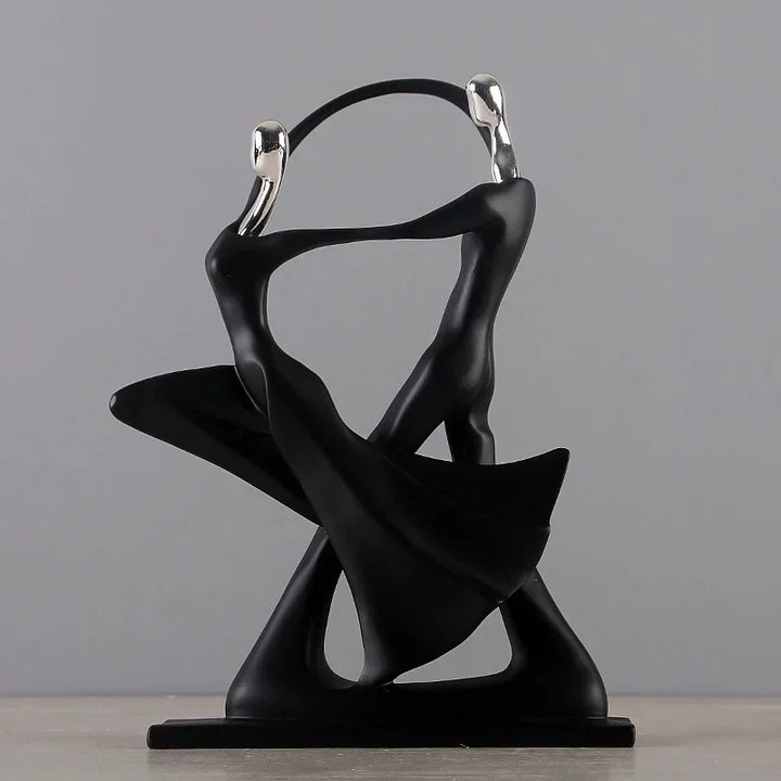 BowLift | Artistic couple in motion with Nordic style