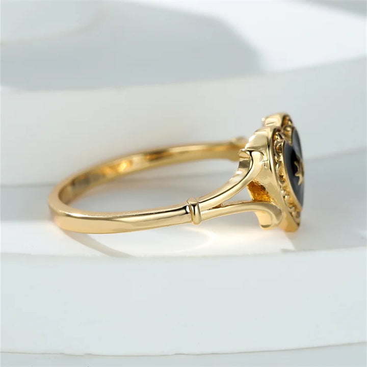 BowLift | Antique Inspired Heart Ring