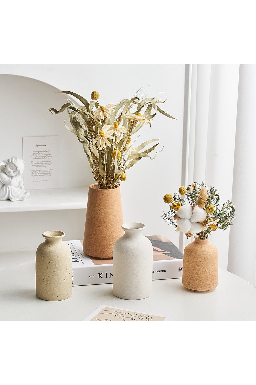 Ceramic vase - Light Academia | Bowlift