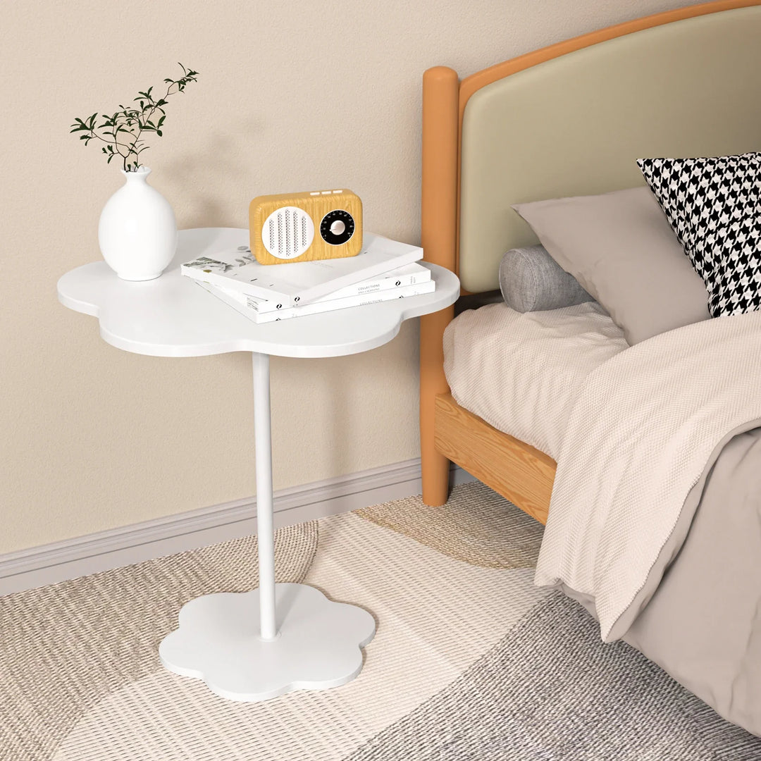 BowLift | Side table in cloud shape