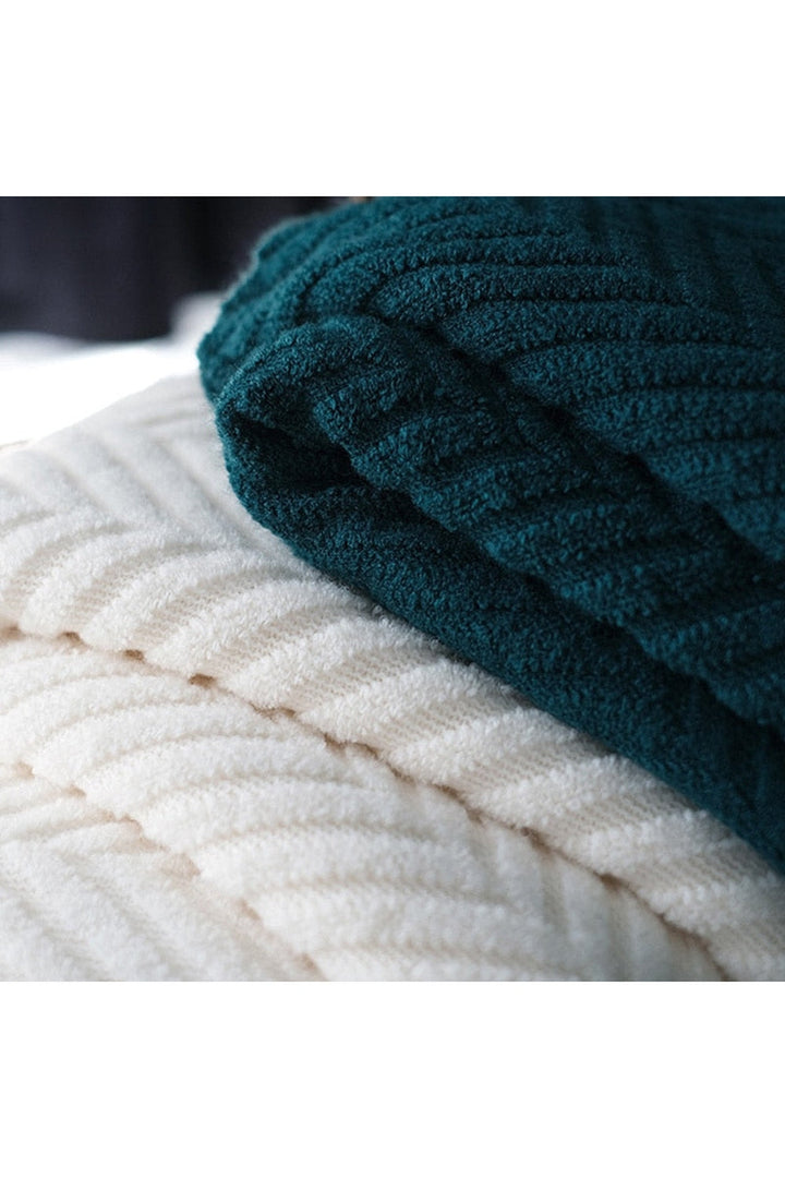 Zack Pattern Dark Academia Blanket | Bowlift