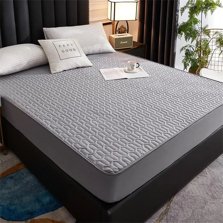 BowLift | Waterproof Ultra-Soft Fitted Latex Mattress Pad Cover