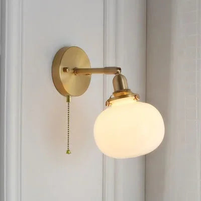 LightCrown Wall Lamp - Sleek Modern Lighting Bowlift