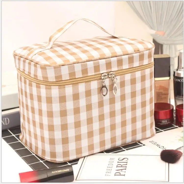 BowLift | WildAura | Cosmetic bag | Stylish & Functional | Waterproof & Durable