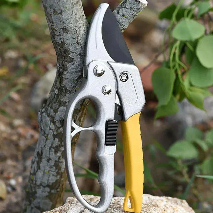 BowLift | Tree Wood Trimming Compact Gardening Hand Clippers