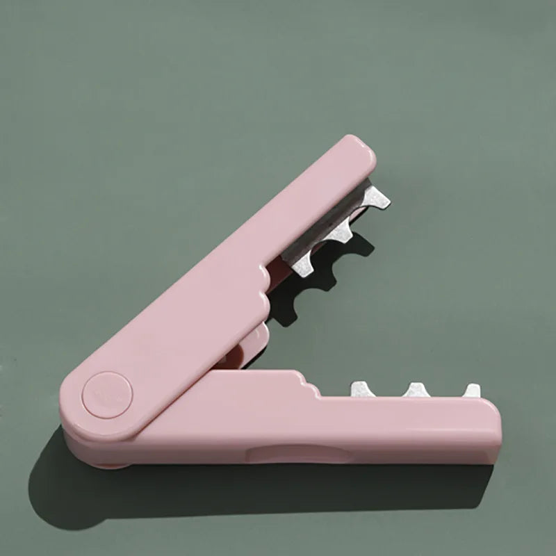 BowLift | Ergonomic Flower Stem Thorn Cutter