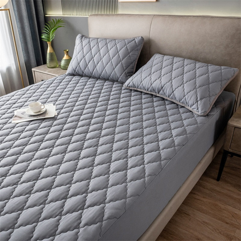 BowLift | Anti-Slip Waterproof Mattress Cover
