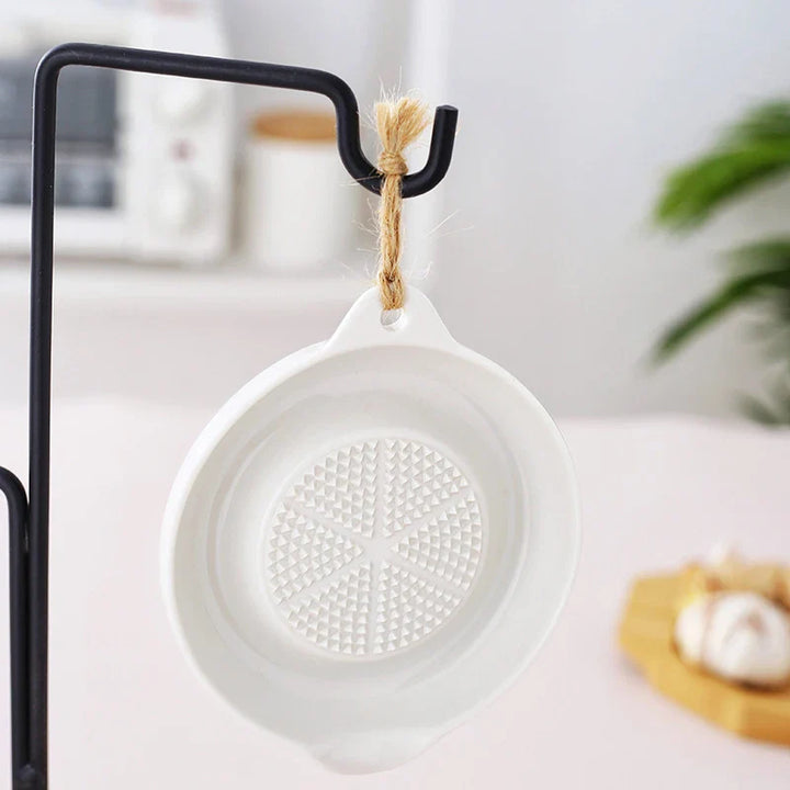BowLift | Handy Ceramic Grater