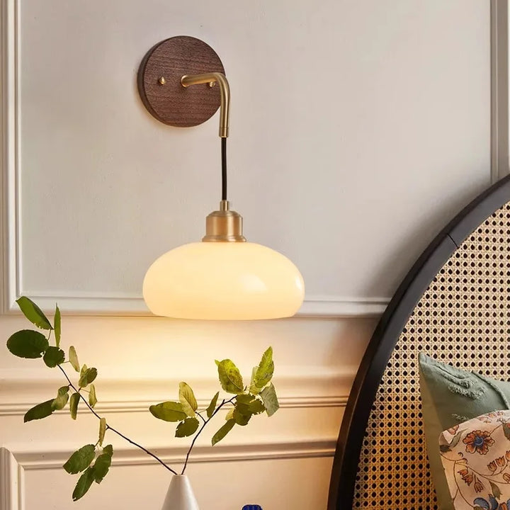 BowLift | WalnutEdge – Modern Wall Lamp in Walnut and Brass