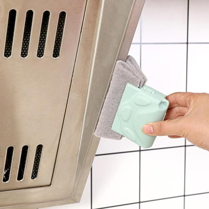BowLift | Grooves Cleaning Brush | Say goodbye to dirty grooves