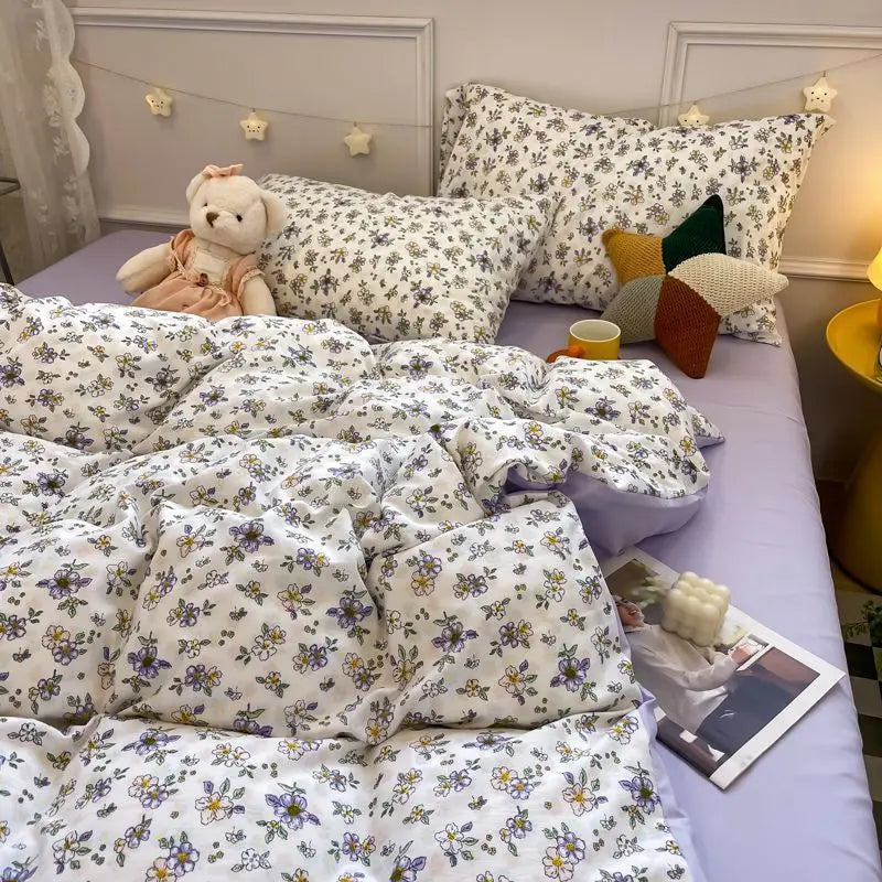 BowLift | Soft Flowers Bedding Set