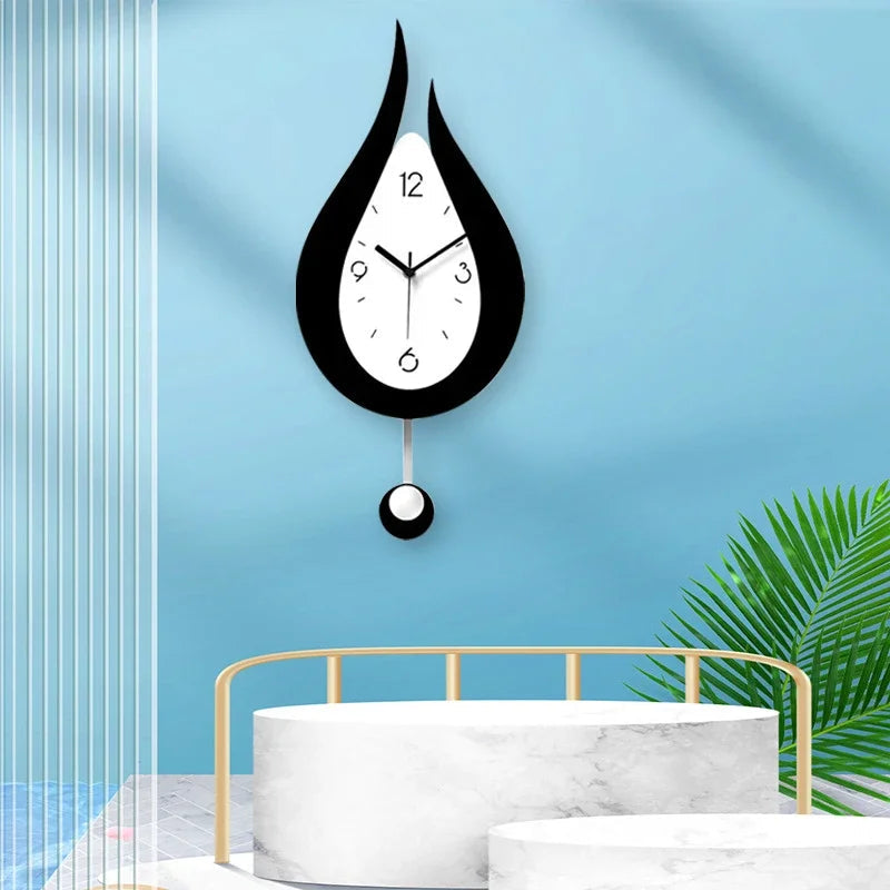 GraceTime Elegant Wall Clock – Stylish Decorative Accent for Your Home Bowlift
