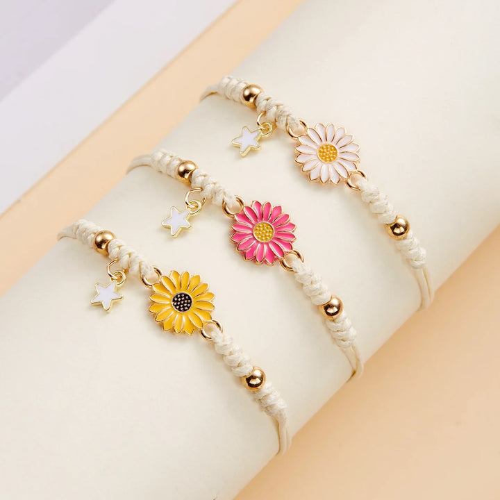 BowLift | Braided Feminine Flower Star Bracelet