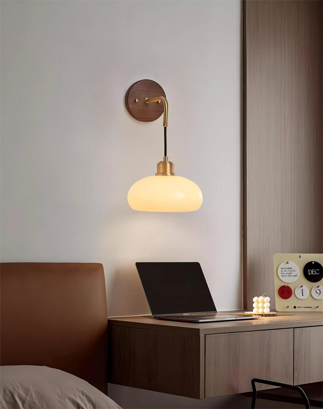BowLift | WalnutEdge – Modern Wall Lamp in Walnut and Brass