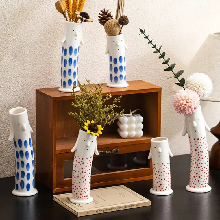 Lovely Cartoon Figures Ceramic Vase | Bowlift