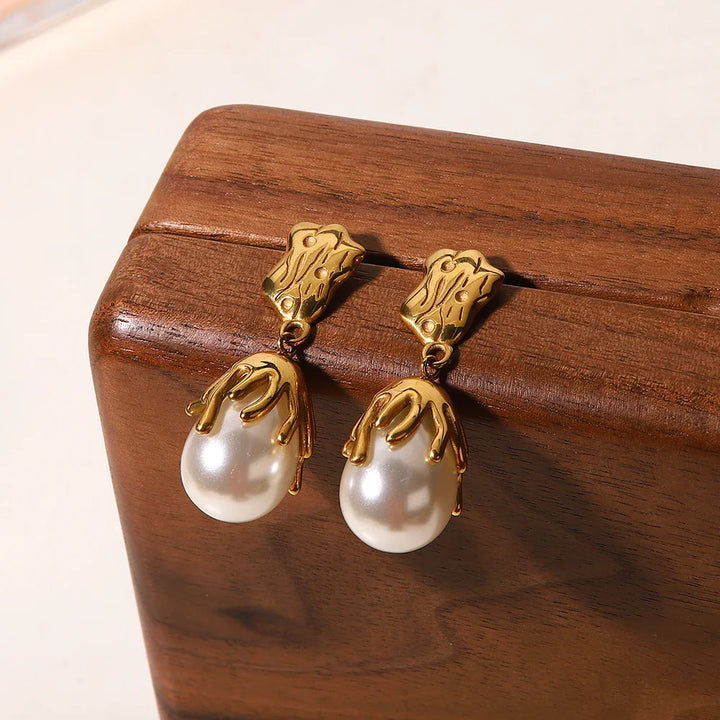 BowLift | 18k Blooming Pearl Necklace and Earrings