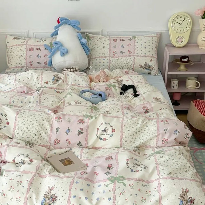 BowLift | Soft Flowers Bedding Set