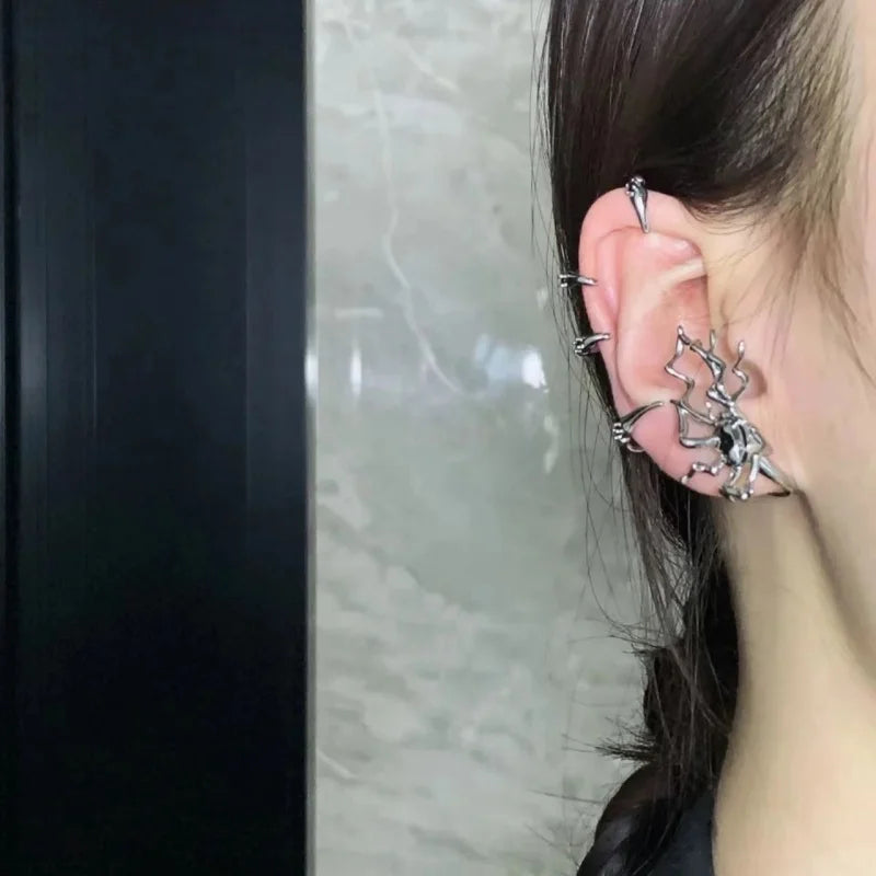 BowLift | Gothic Spider Web Earring