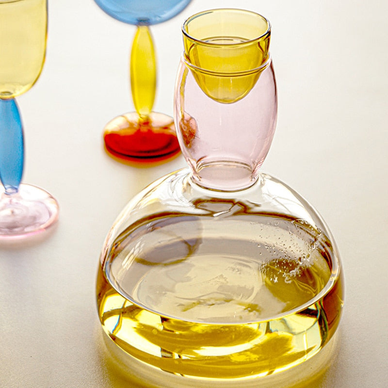 BowLift | Chalice and carafe made of colored glass by Phillips
