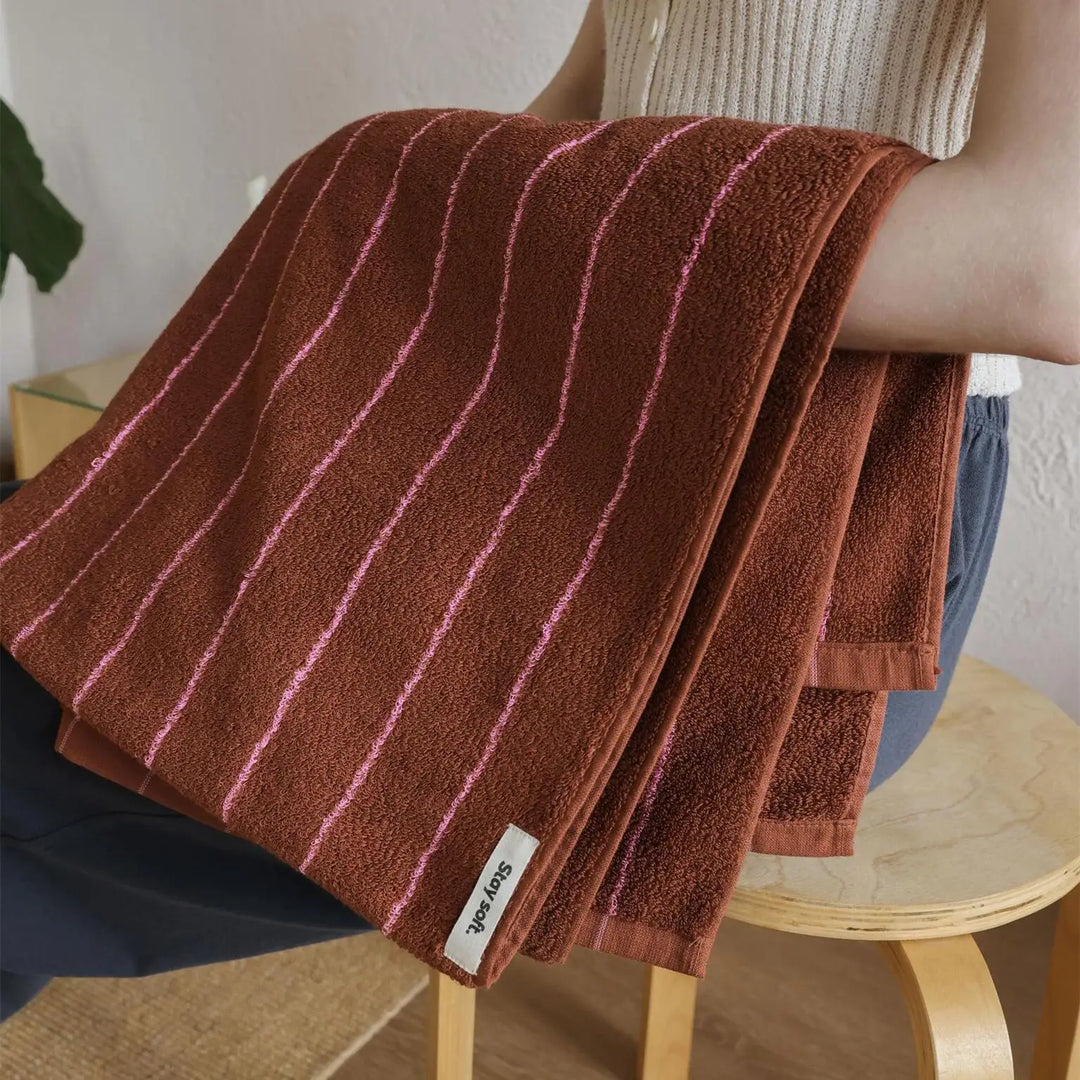 Retro Striped Pure Cotton Towels – Soft & Absorbent | Bowlift