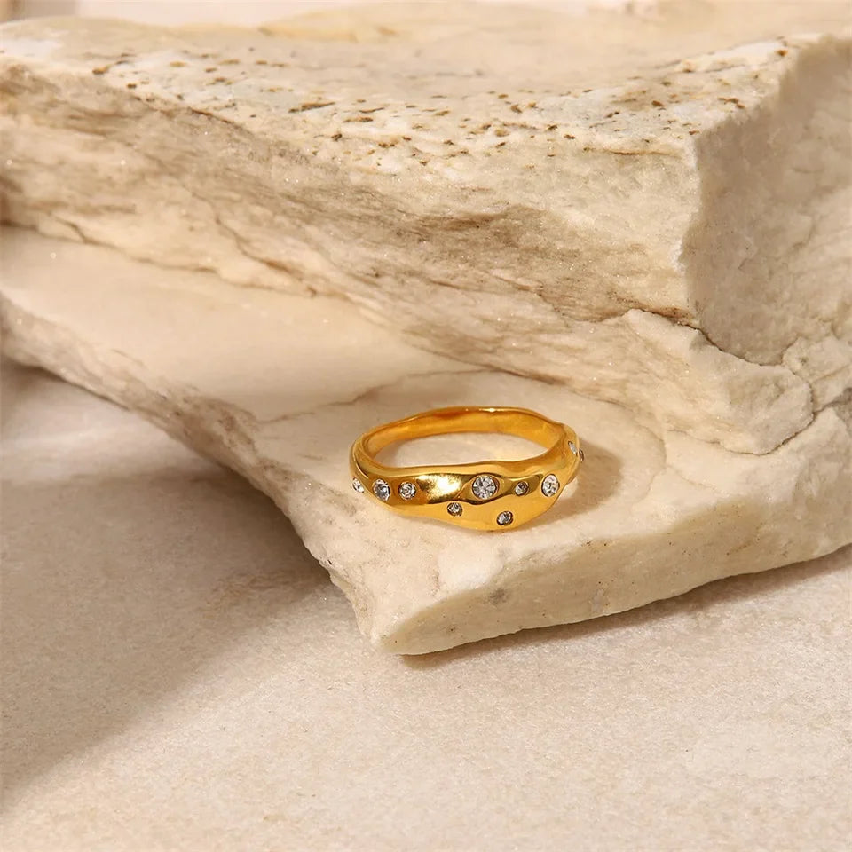 BowLift | Gold Diamond Embedded Ring