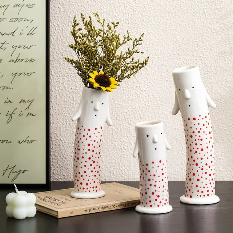 Lovely Cartoon Figures Ceramic Vase | Bowlift