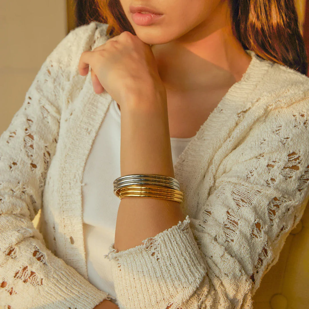 BowLift | 18k Triple Ribbed Bangle Bracelet
