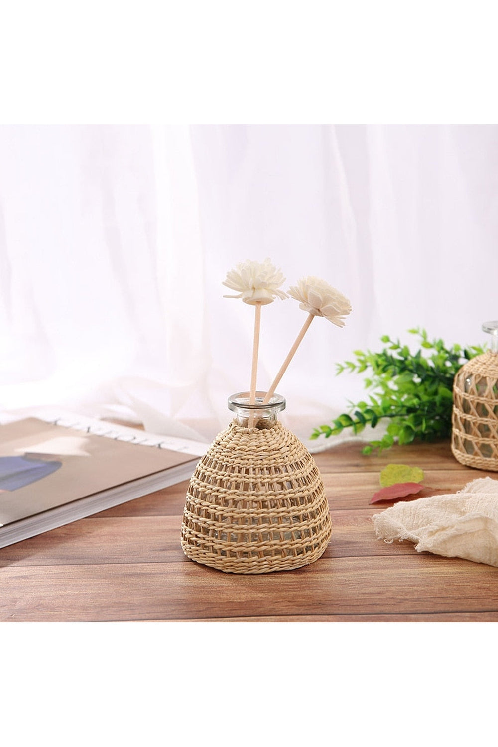 Akademie Rattan Glass Vases | Bowlift