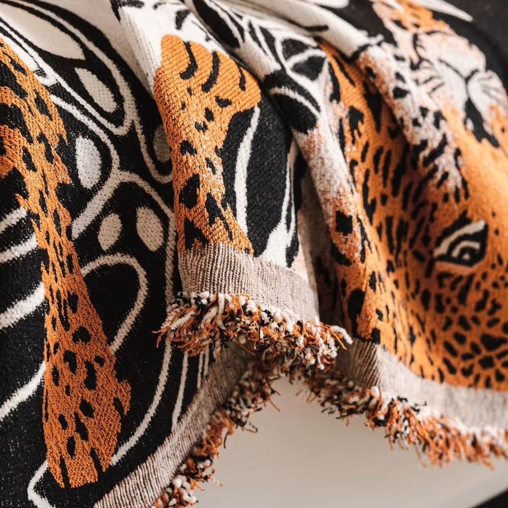 BowLift | Savara Leopard Sofa Throw Blanket