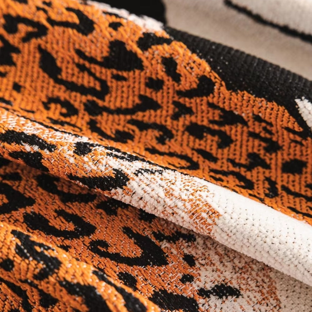 BowLift | Savara Leopard Sofa Throw Blanket