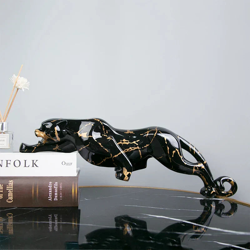 BowLift | Elegant Jaguar Stone Sculptor