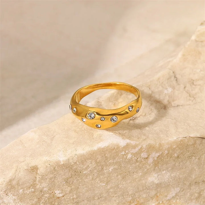 BowLift | Gold Diamond Embedded Ring