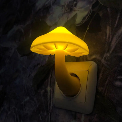 BowLift | LED Night Light Lumipilz | With Twilight Sensor | Warm Yellow & Energy Saving | 8×10 cm