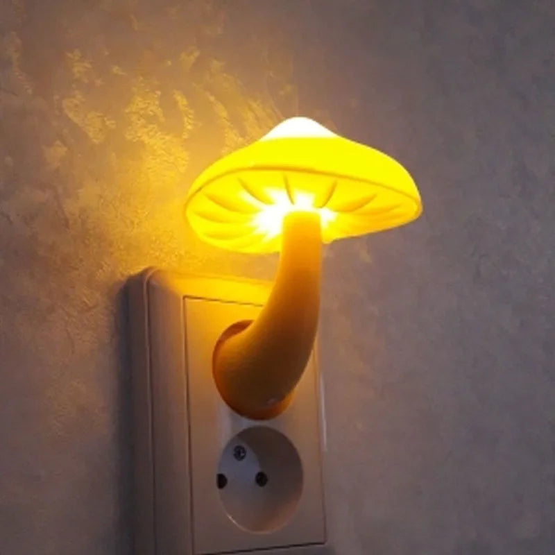 BowLift | LED Night Light Lumipilz | With Twilight Sensor | Warm Yellow & Energy Saving | 8×10 cm