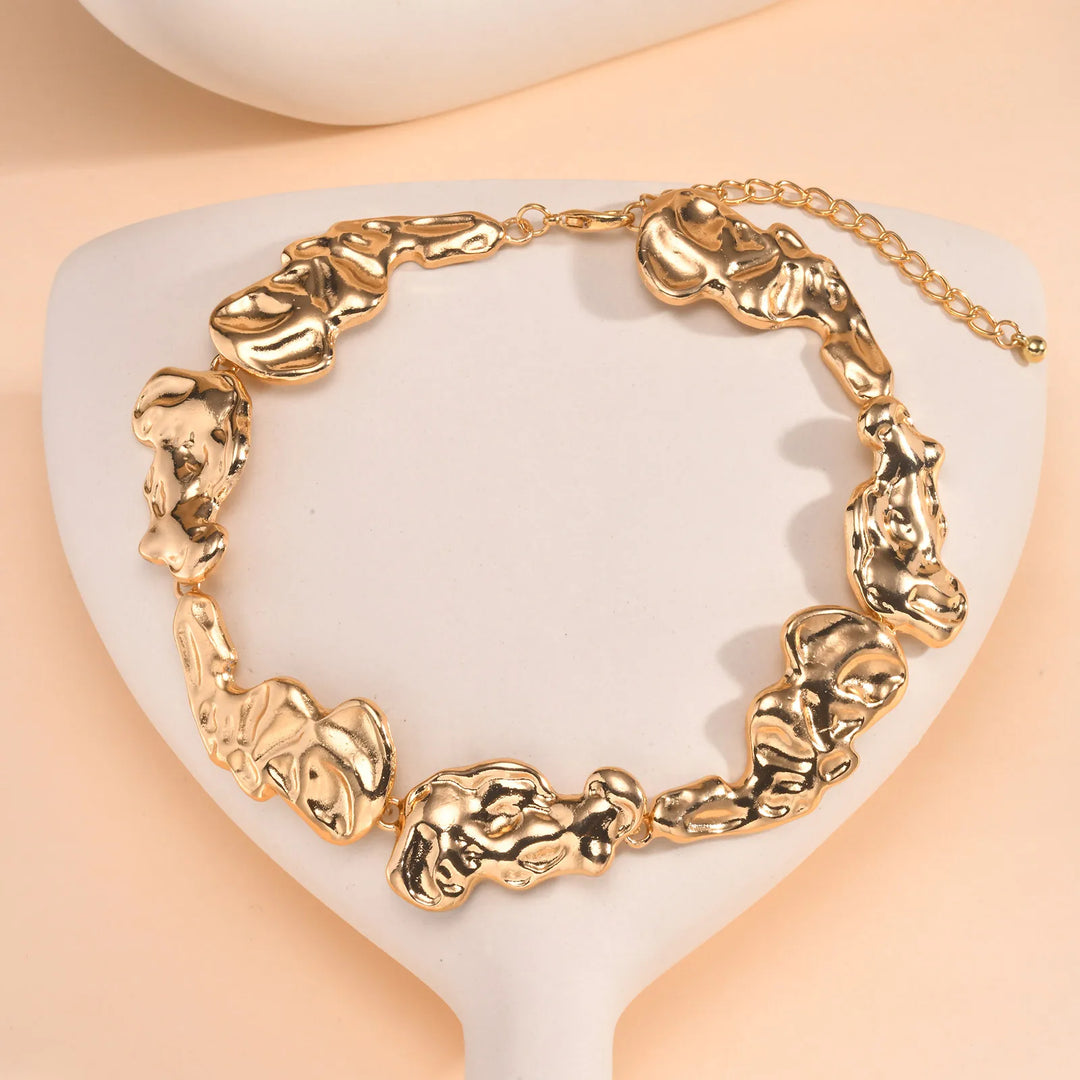 BowLift | Melted Lava Choker Necklace