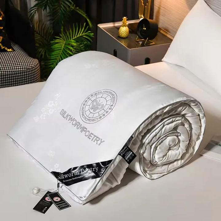 BowLift | Luxury Winter Duvet made of 100% Mulberry Silk