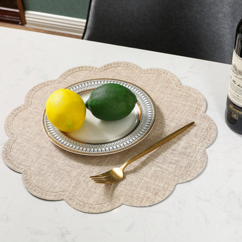 BowLift | Scalloped Waterproof Placemat