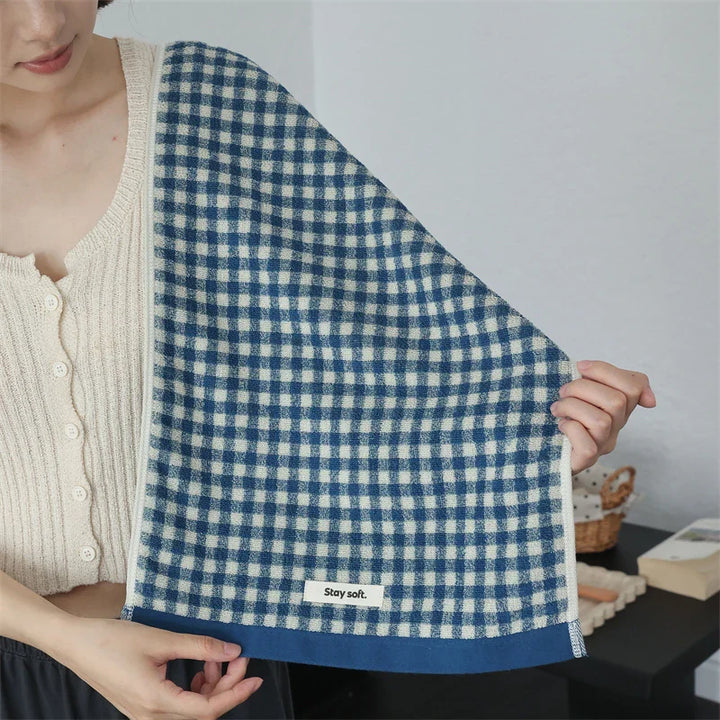 Retro Small Grid Cotton Towel – Soft & Absorbent Household Towel | Bowlift