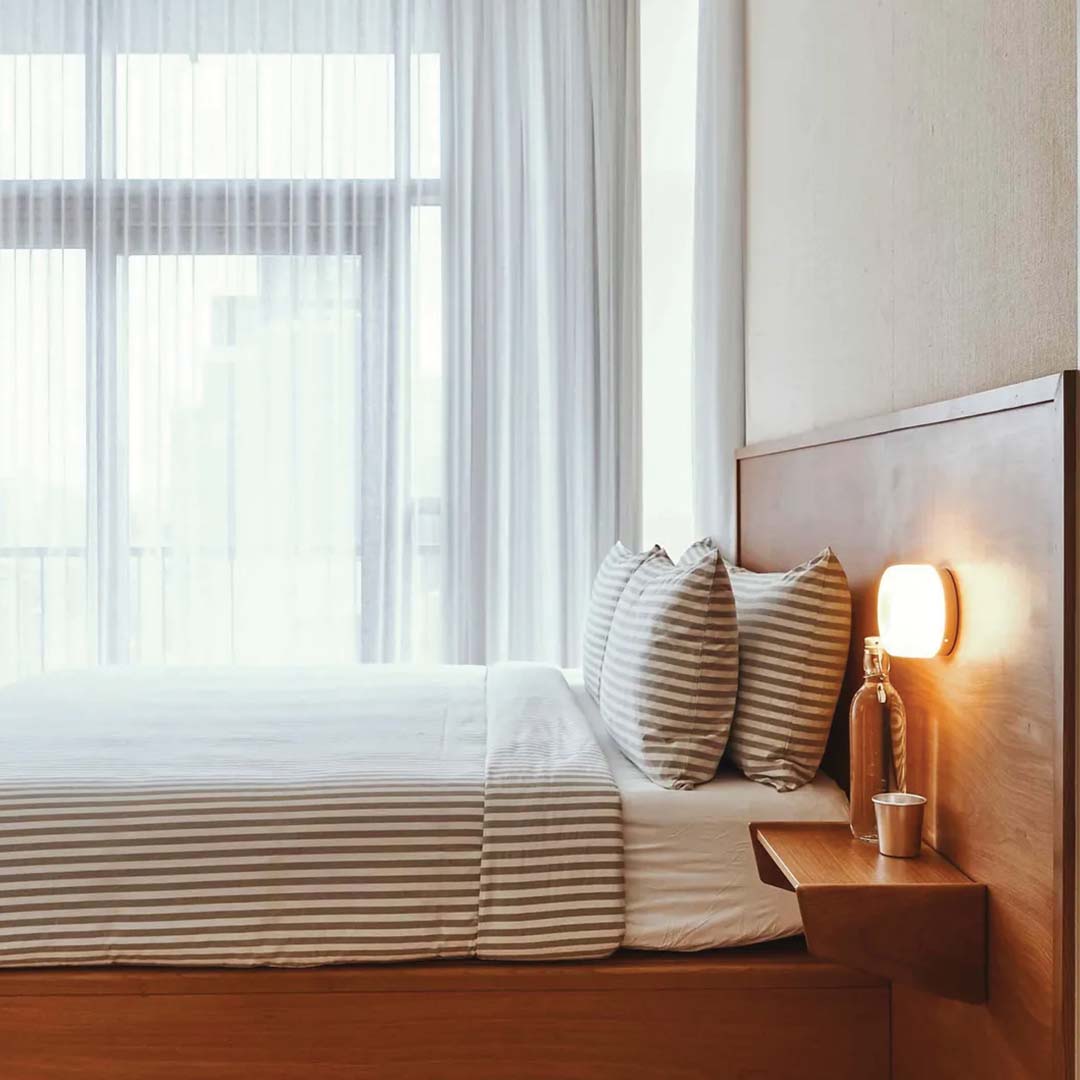 BowLift | DimpleGlow – Stylish Wall Lamp for Contemporary Interior