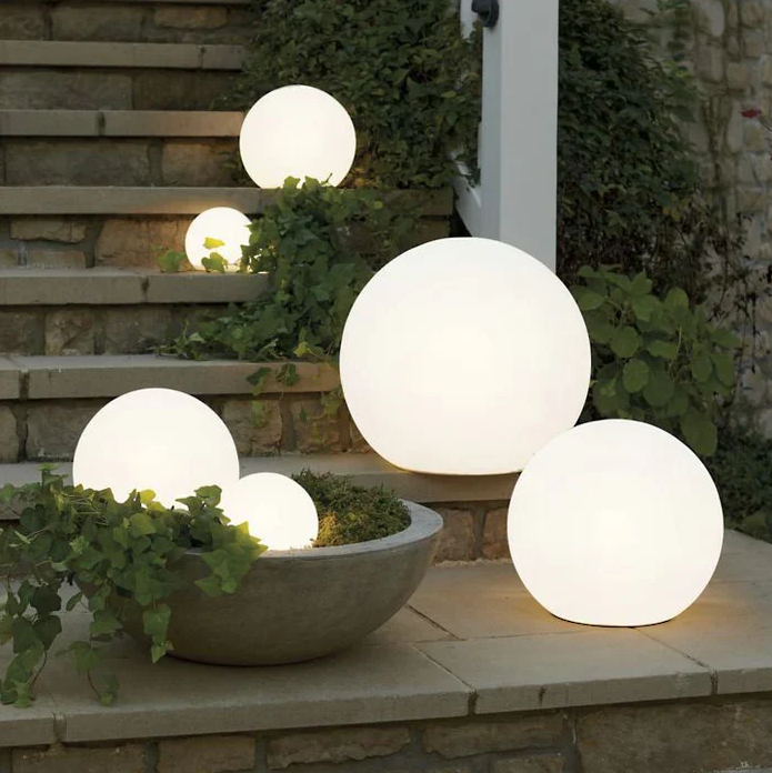 BowLift | Round Garden Lamp