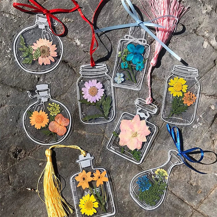 BowLift | DIY Transparent Natural Floral Bookmarks