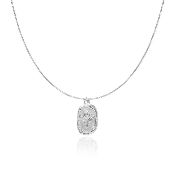BowLift | Feminine Tulip Floral Pendant Necklace
