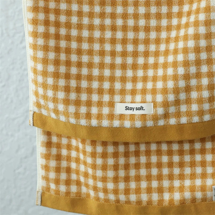 Retro Small Grid Cotton Towel – Soft & Absorbent Household Towel | Bowlift