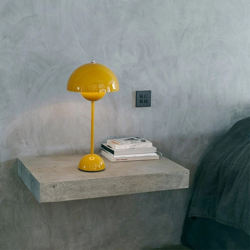 BowLift | Bud LED table lamp – Metal, modern, 220V