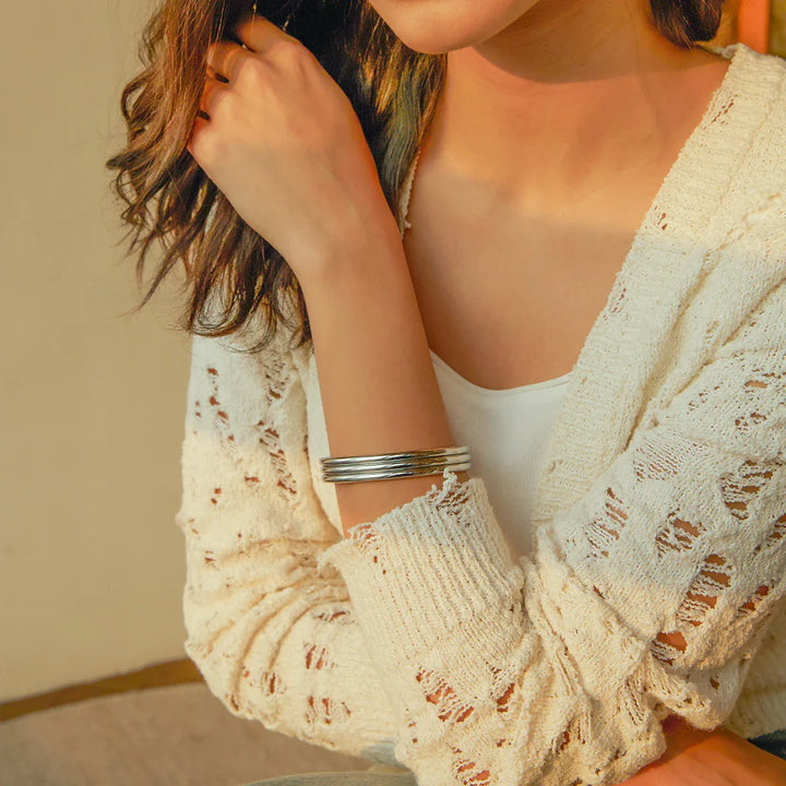BowLift | 18k Triple Ribbed Bangle Bracelet