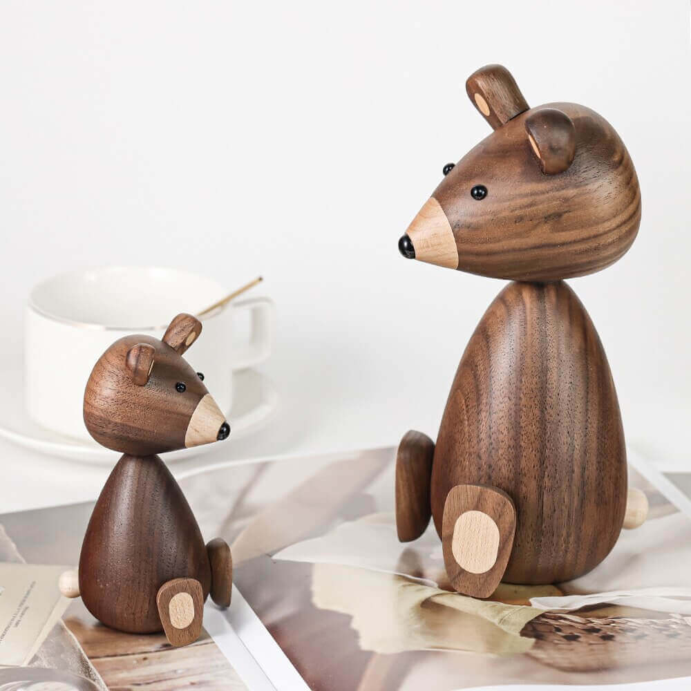 BowLift | Danish Wood Brown Bear Family Ornaments
