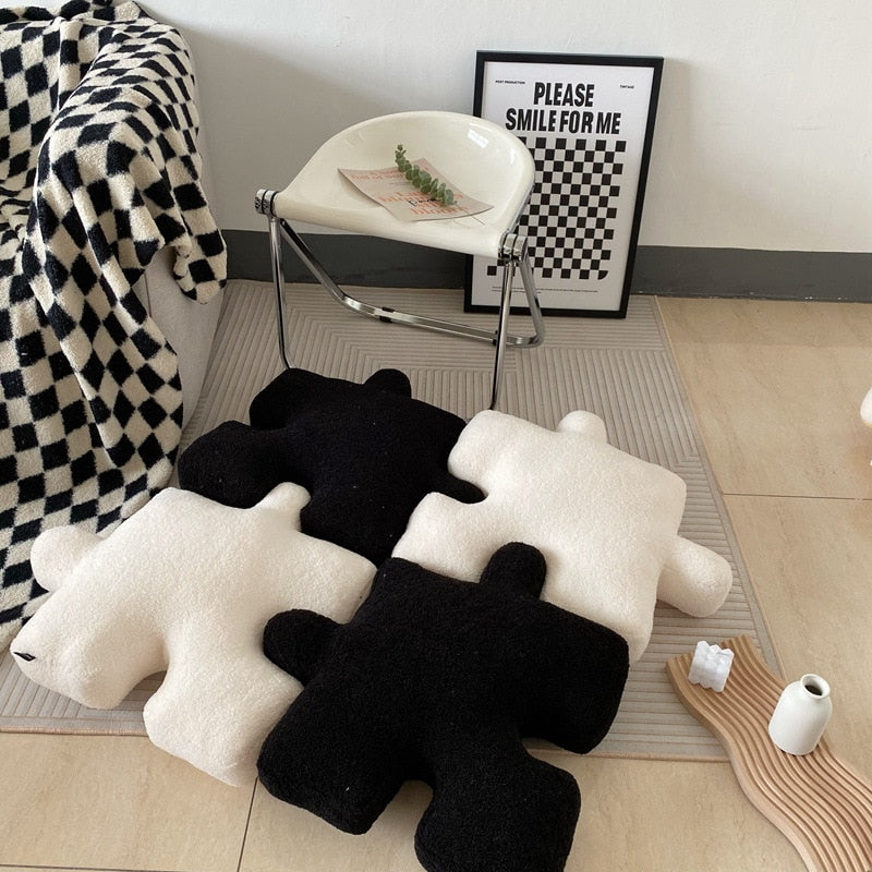 BowLift | Puzzle Block Pillow