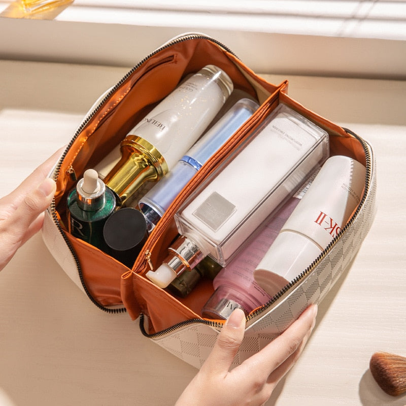 BowLift | Luxury Checkered Make-up Cosmetic Bag