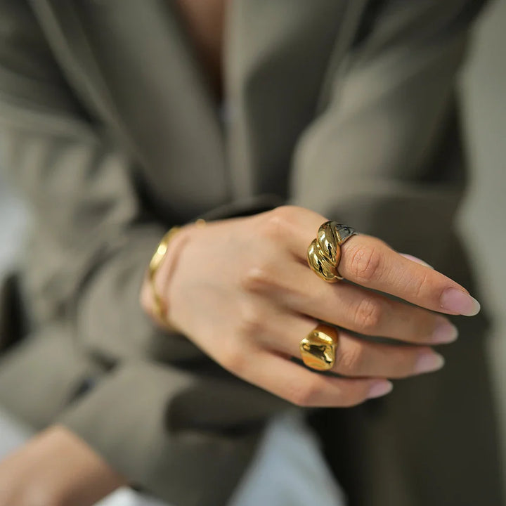 BowLift | Chunky Gold Wrapped Two Tone Ring